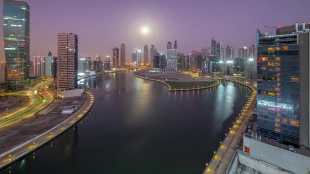 Stadsbild Skyskrapor Dubai Business Bay Med Vatten Kanal Antenn Natt — Stockvideo