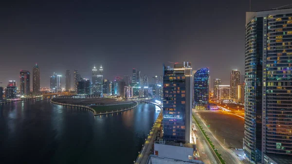 Paisaje Urbano Rascacielos Dubai Business Bay Con Cronometraje Nocturno Aéreo —  Fotos de Stock