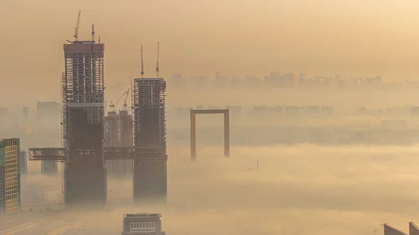 Вид Воздуха Небоскребы Возле Финансового Центра Покрытый Утренним Туманом Дубае — стоковое фото