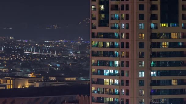 Luftaufnahme Von Mehrfamilienhäusern Und Villen Dubai City Nacht Zeitraffer Von — Stockvideo