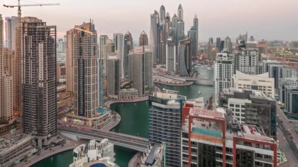 Vue Divers Gratte Ciels Dans Haut Bloc Recidential Dubai Marina — Video