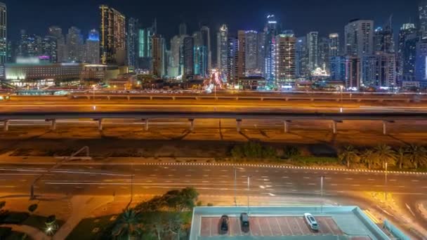 Dubai Marina Wolkenkrabbers Sheikh Zayed Weg Met Metro Spoorlijn Antenne — Stockvideo