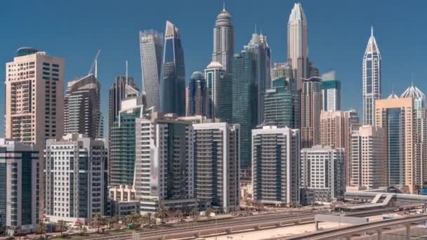Dubai Marina Bloco Mais Alto Arranha Céus Timelapse Com Sombras — Vídeo de Stock