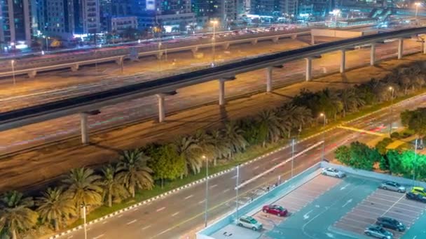 Highway Nära Dubai Marina Skyskrapor Natt Timelapse Flygfoto Från Jlt — Stockvideo