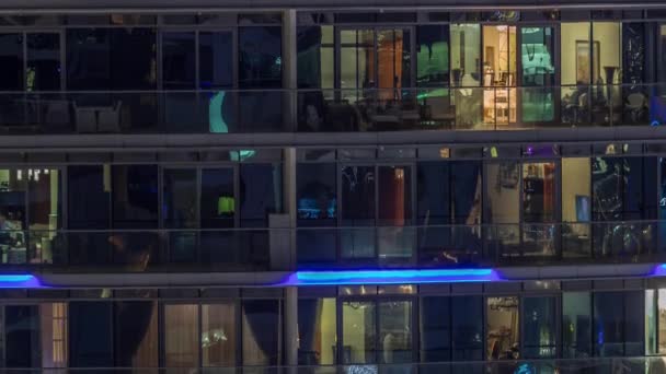 Janelas Edifícios Apartamentos Noite Timelapse Luz Das Janelas Panorâmicas Das — Vídeo de Stock
