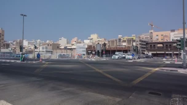 Intersección Con Tráfico Entrada Del Dubai Old Souq Dubai Zoco — Vídeos de Stock