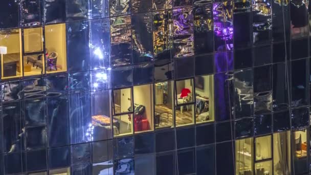 Licht Panoramische Ramen Van Moderne Torens Buiten Van Appartementencomplex Nachts — Stockvideo