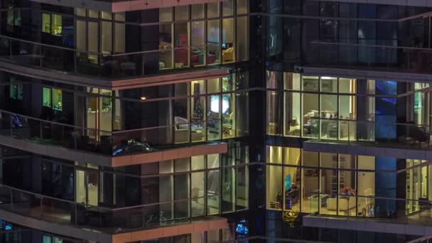 Ploché Noční Panorama Vícebarevného Světla Oknech Vícestranných Budov Vzdušného Času — Stock video