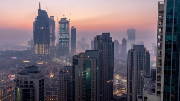 Mglisty Poranek Downtown Dubai Nocy Dnia Przejścia Timelapse Futurystyczny Zobacz — Wideo stockowe