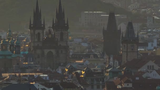 Régi Város Tyn Templom Tornyai Napkeltekor Cseh Köztársaság Prága Kilátás — Stock videók