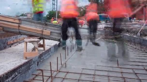 Wegenbouwplaats Met Tramsporen Reparatie Onderhoud Timelapse Hyperlapse Beton Gieten Een — Stockvideo