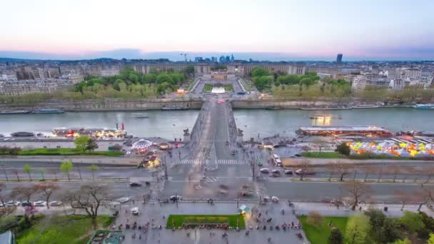 Pohled Řeku Seinu Trocadero Defense Eiffelovy Věže Den Noc Přechod — Stock video
