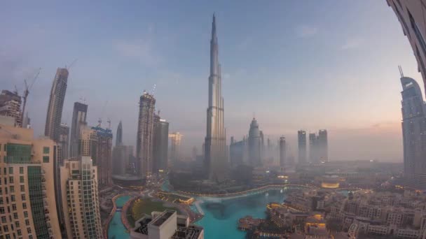 Luftaufnahme Der Stadt Dubai Frühen Morgen Bei Nebel Nacht Zum — Stockvideo