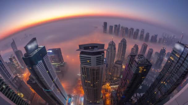 Редкий Утренний Зимний Туман Время Восхода Солнца Над Дубайской Гаванью — стоковое видео