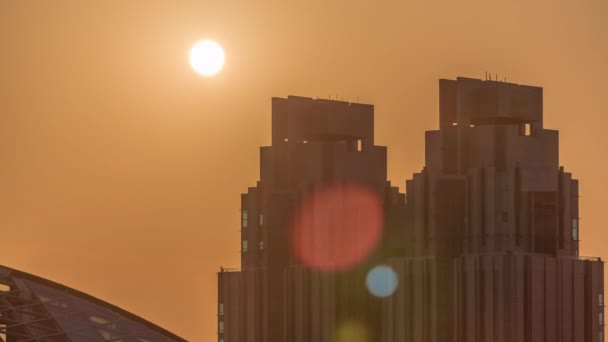 Sonnenuntergang Über Den Wolkenkratzern Des Internationalen Finanzzentrums Dubai Zeitraffer Die — Stockvideo