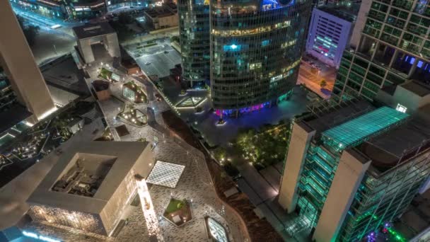Tüm Gece Boyunca Cami Antenli Dubai Uluslararası Finans Merkezi Gökdelenleri — Stok video