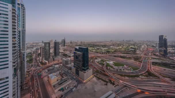 Αεροφωτογραφία Της Πόλης Των Μέσων Ενημέρωσης Και Barsha Ύψη Περιοχή — Αρχείο Βίντεο