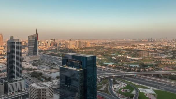 Panorama Met Dubai Jachthaven Jlt Wolkenkrabbers Langs Sheikh Zayed Road — Stockvideo