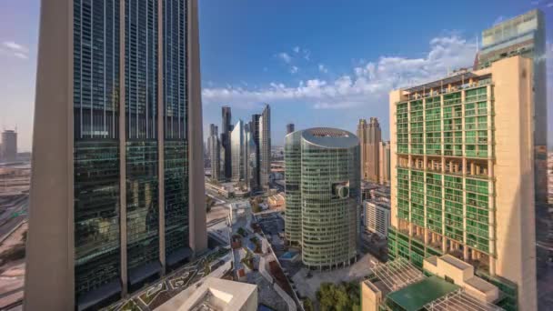 Dubai Internationella Finansiella Centrum Skyskrapor Med Strandpromenad Grind Avenue Antenn — Stockvideo