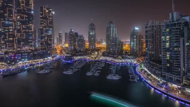 Luxury Yacht Bay Byen Antenne Hele Natten Dubai Marina Moderne – stockvideo
