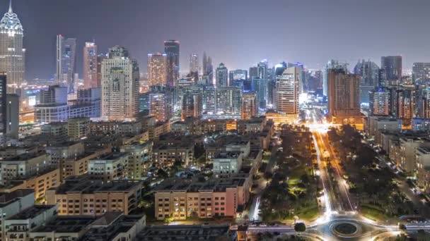 Panorama Visar Skyskrapor Distriktet Barsha Heights Och Låga Byggnader Gröna — Stockvideo