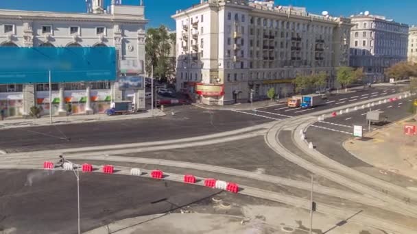 Segnaletica Stradale Sul Sito Riparazione Stradale Dopo Aver Asfaltato Timelapse — Video Stock