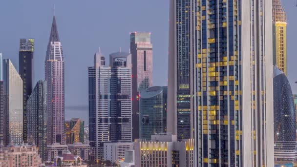 Fila Los Altos Edificios Alrededor Sheikh Zayed Road Difc Distrito — Vídeos de Stock