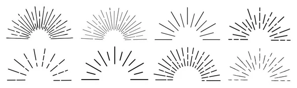 Raios Solares Desenhados Mão Desenho Linear — Vetor de Stock