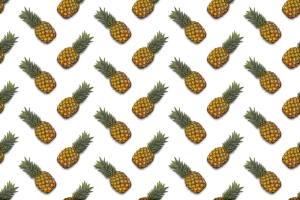 Płynny Powtarzalny Wzór Dojrzałymi Ananasami Białym Tle Tło Żywności Tropikalnymi — Zdjęcie stockowe