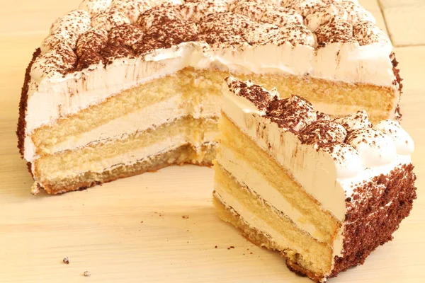 Kuchen Auf Hellem Holzgrund Kuchen Ist Ein Süßer Kuchen Der — Stockfoto