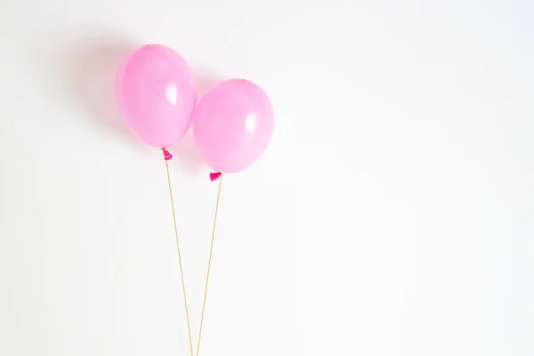 Pembe balon. Pembe şenlikli, neşeli bir balon.. 