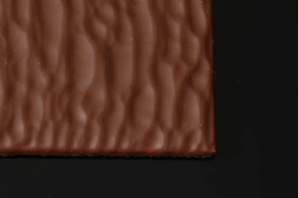 Chocolate Con Leche Relleno Coco Sobre Fondo Negro Chocolate Con — Foto de Stock