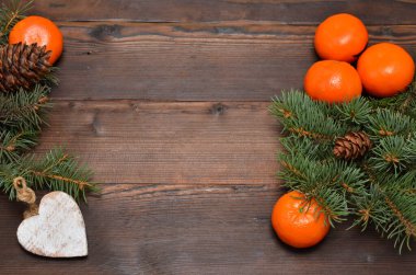 Noel arkaplanı, mandallar ve ladin dalları, düz alan, kopyalama alanı, nesne için yer,