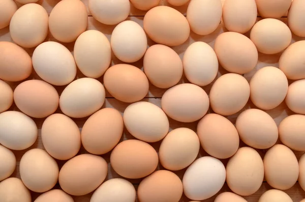 Taze tavuk yumurtası.