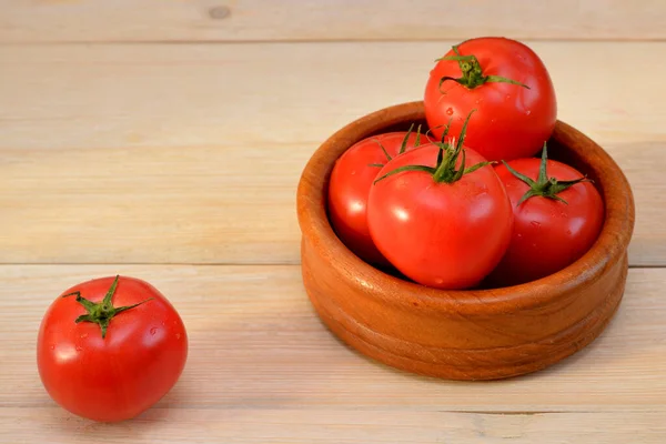 Tomates Frescos Tazón Madera — Foto de Stock