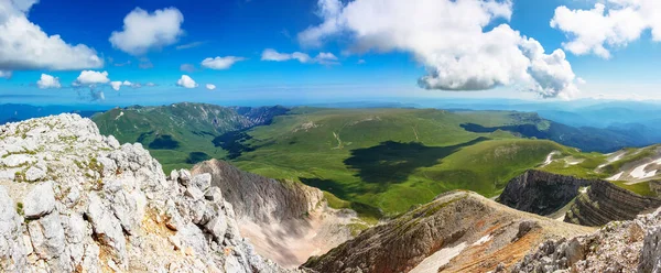 Panorama Paisaje Montaña Vista Desde Cima Montaña Rocas Que Desmoronan —  Fotos de Stock
