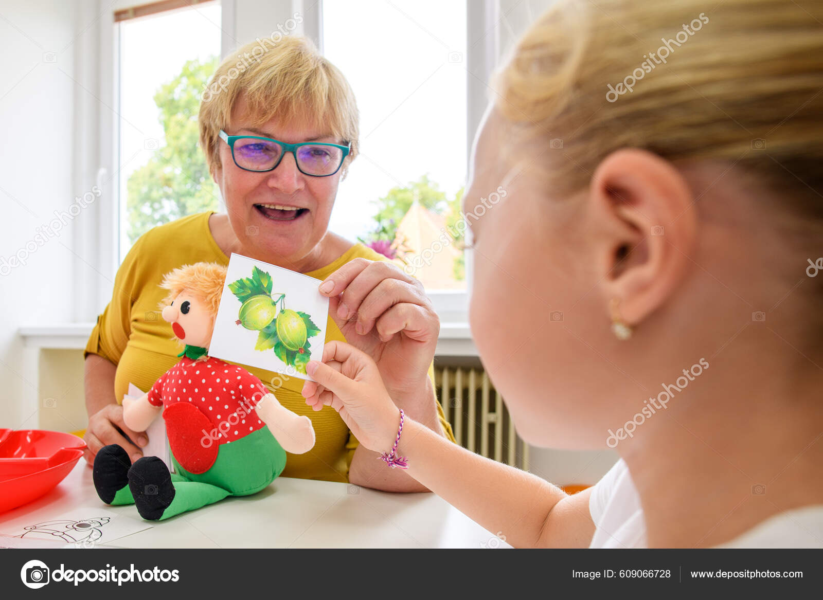 Children Speech Therapy Concept Preschooler Practicing Correct ...