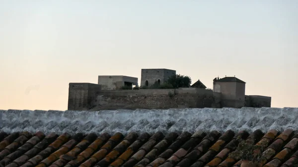 Backside Historic Arabic Castle Hill Viewed Rooftop Andalusian Village — Fotografia de Stock