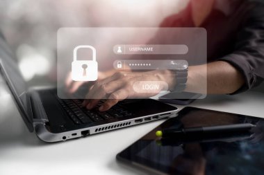 Dizüstü bilgisayarı olan bir iş adamının hesabı güvende. Bir Phishing cep telefonunu şifreyle hacklemek bir telefona, internet güvenliği sorunlarına ve dolandırıcılığa bir örnek teşkil ediyor..