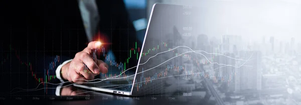 Man Suit Points Graph Rapidly Expanding Stock Chart Computer Screen — Foto de Stock