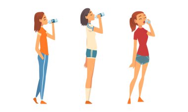 Plastik Şişe ve Cam Vektör Seti 'nden Duran ve İçen İnsanlar Karakteri