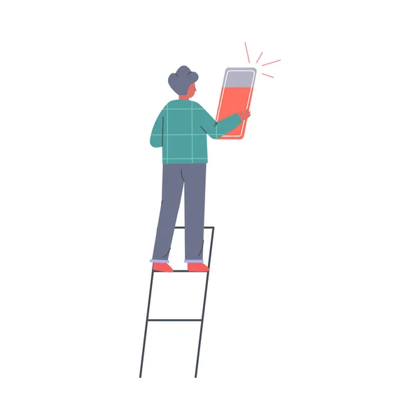 Mann auf Leiter hält Akku für Smartphone-Vektor-Illustration — Stockvektor