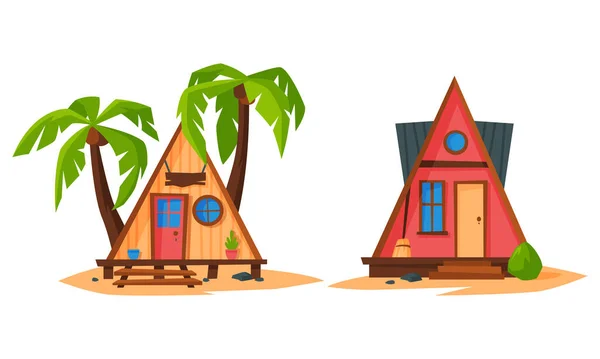 Spiaggia Piccola casa e bungalow su pali con tetto inclinato riposato sul set vettoriale di sabbia — Vettoriale Stock