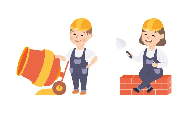 Chica sonriente y Boy Builder en sombrero duro y sentado en general en ladrillos y conjunto de vectores de mezclador de concreto cercano — Archivo Imágenes Vectoriales