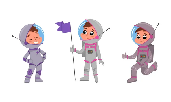 かわいい男の子宇宙服の宇宙飛行士セット漫画ベクトルイラスト — ストックベクタ