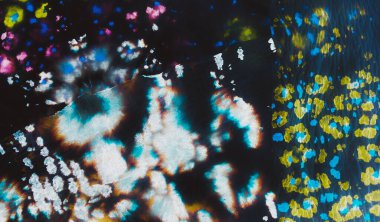 Mor Soyut Sıçrama. Kirli Sanat Arkaplanı. Suluboya Baskı. Aquarelle dokusu. Siyah kravat boyası Batik. Islak Sanat Yazıcısı. Banner 'ı fırçaladım. Çoklu Renkli Asit Sıçratma Pankartı. Kravat boyası. Mavi