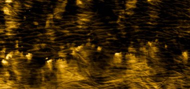 Suluboya deseni. Göz kamaştırıcı duvar kağıdı. Dişlerimi fırçaladım. Eşsiz Tekstil. Siyah Kova Parmak izi. Altın kravat boyalı batik. Kahverengi Dirty Art Grunge. Lüks arka plan. Splash Yazdırma.