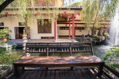 Udon Thani, Tayland-23 Aralık 2020: Tayland-Çin Kültür Merkezi ve Büyükbabalar Vakfı, Udon Thani Eyaleti 'nin en güzel ve önemli turistik merkezlerinden biridir..