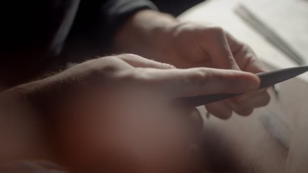 Close-up of mens hands making jewelry. Creating beautiful accessories — Stock Video