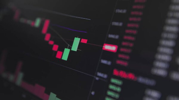 Фондовый рынок в Интернете лихорадит, а биткоин стремительно дорожает. В реальном времени